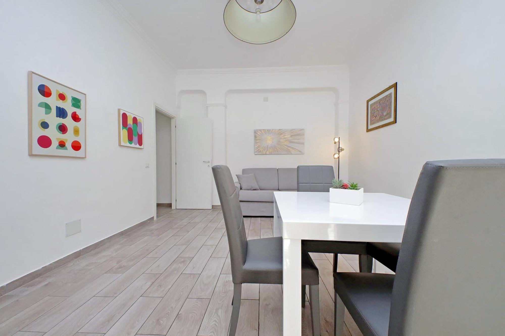 4bnb - Cavalleggeri * Rom